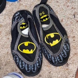 Boys Batman swim shoes